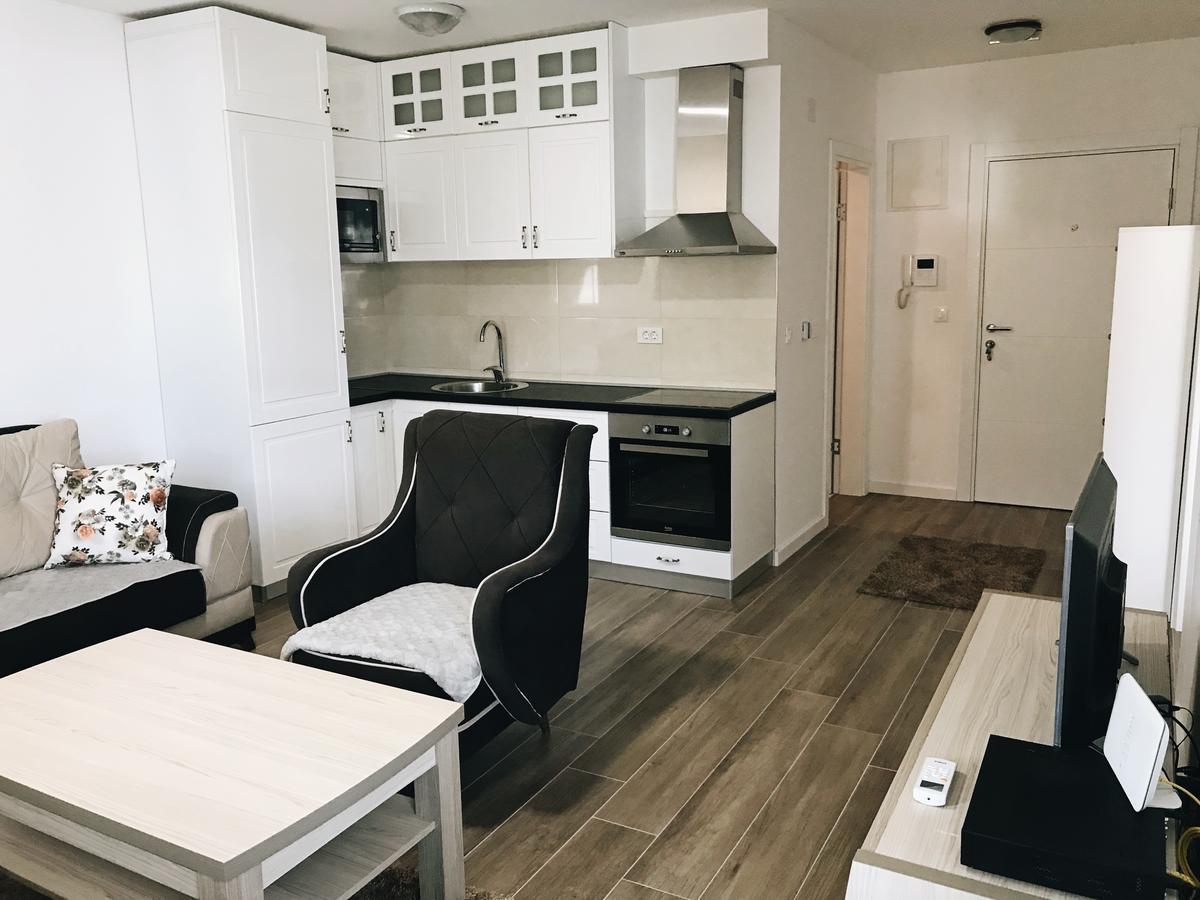 Apartmani Belma Dobra Voda Kültér fotó